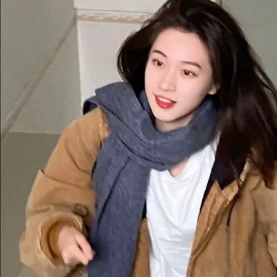 警花变色龙